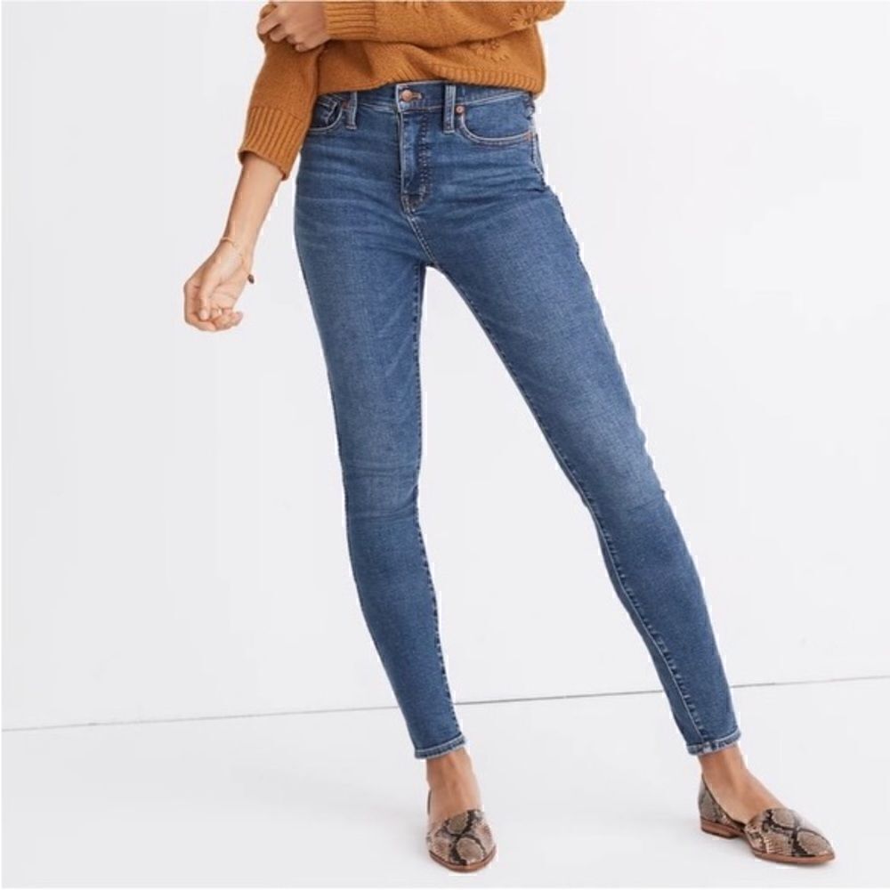 Madewell 10” High Rise Skinny Jeans with Frayed Hem size 27